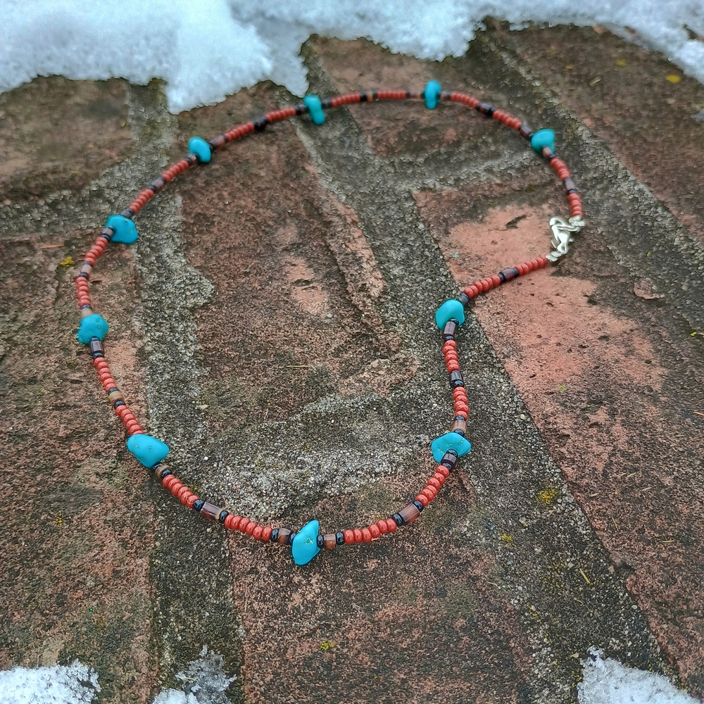 VTG artisan crafted Native American turquoise and red seed bead necklace, Native